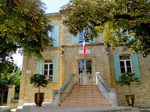 town hall of chusclan