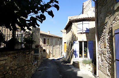 ruelle du village de fournès
