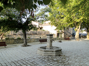 fontaine de saint laurent des arbres