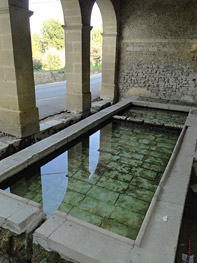 lavoir à Vers pont du gard